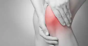 Atorvastatin use significantly lowers the risk of developing knee pain